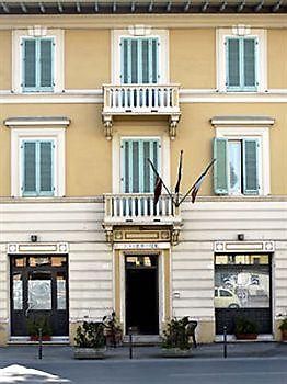 Hotel Torre Matilde 维亚雷焦 外观 照片
